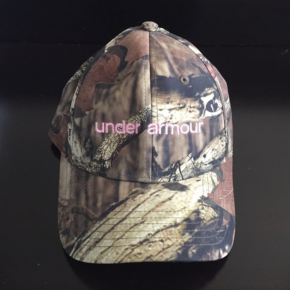 Women’s Camo UA Cap